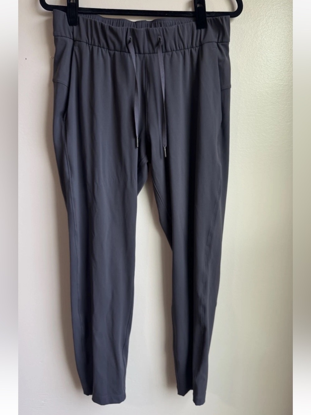 Lululemon Gray Drawstring Tapered Athleisure Travel Pants Size 8